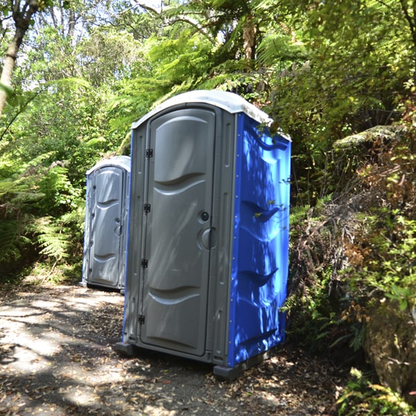 porta potty available in Albin for short and long term use